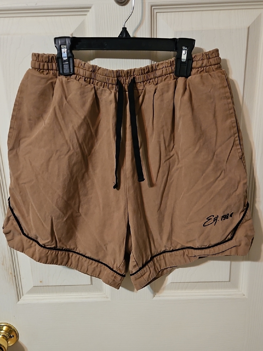 Forever 21 Men Casual Tan Shorts with Black Trim